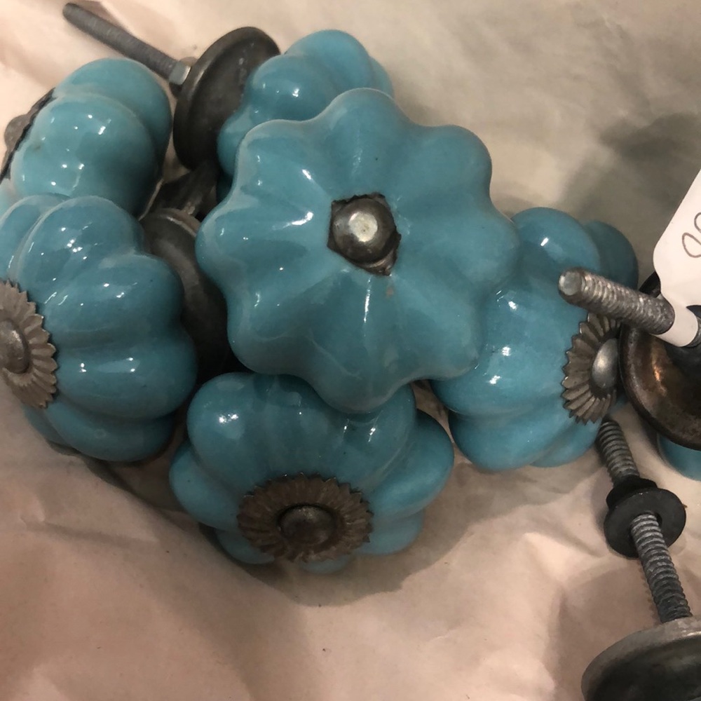 Anthropologie Draw knobs - Picture 3 of 3